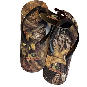 NWT Mossy Oak Camouflage Men's size L (11-12) Cushioned Flip Flops‎ Sandals